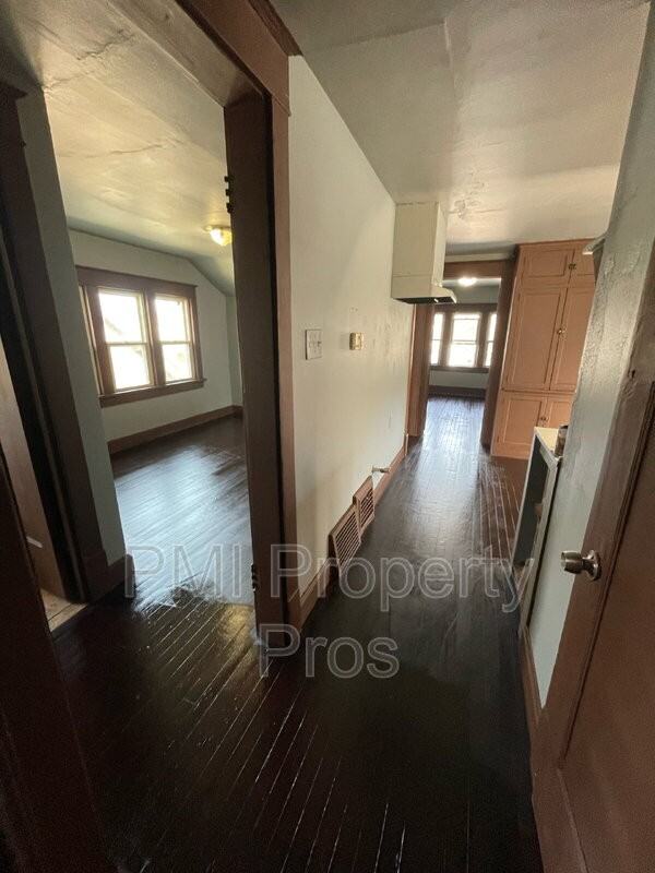 3715A N 6th St - Photo 3 of 7