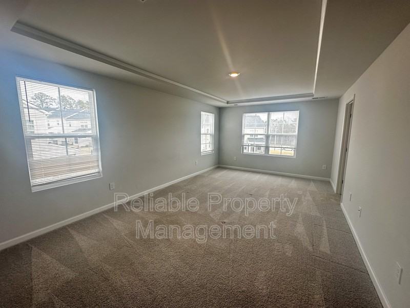 1078 Gemma Dr - Photo 6 of 22