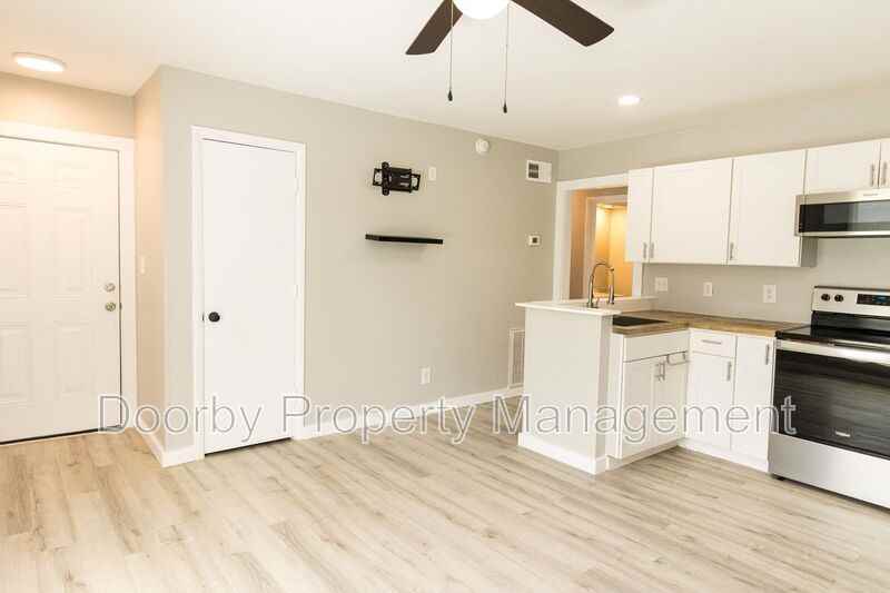 903 Forest Dale Ln #A - Photo 4 of 16