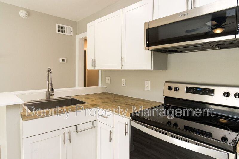903 Forest Dale Ln #A - Photo 2 of 16