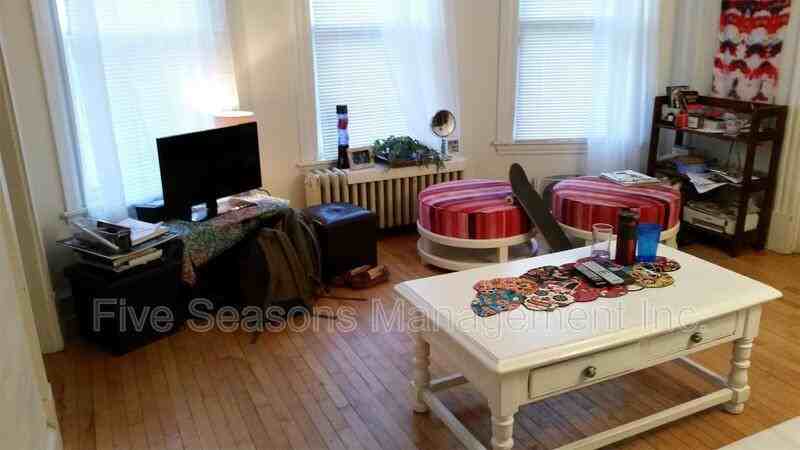122 Buell St - Photo 7 of 13