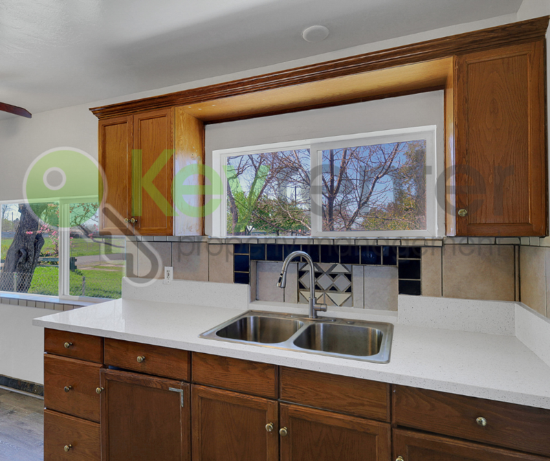 1209 Santa Ana Ave - Photo 3 of 39