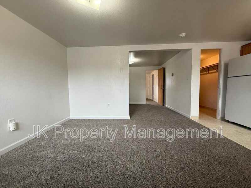 4000 Ella Ave #03 - Photo 3 of 12