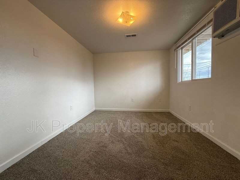 4000 Ella Ave #03 - Photo 6 of 12