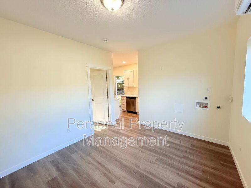 3401 E 18th St #A - Photo 4 of 7