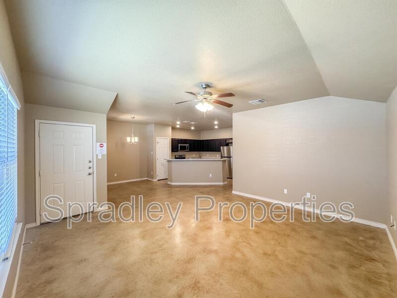 1573 Vani Ct - Photo 2 of 12