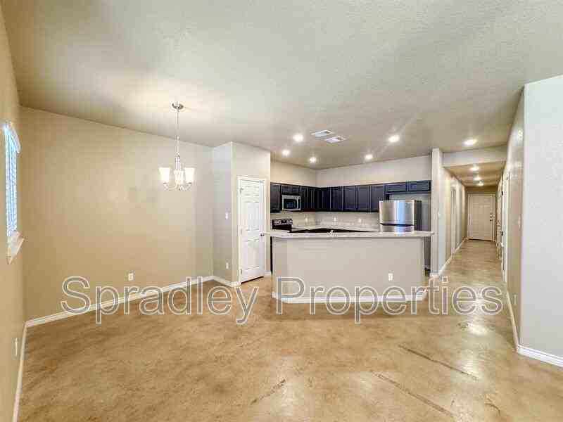 1573 Vani Ct - Photo 4 of 12