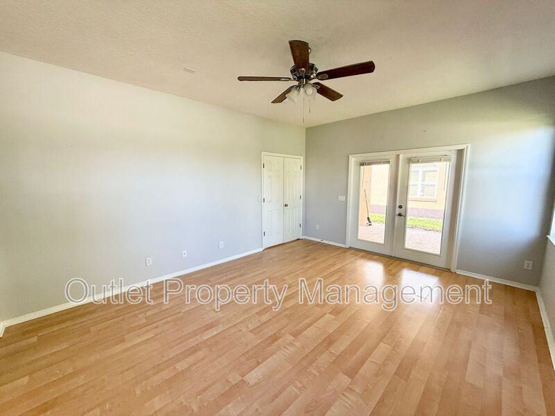 112 Peregrine Ct - Photo 6 of 16