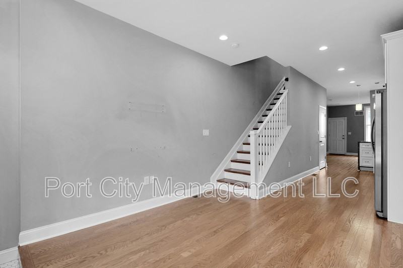 1429 E Federal St - Photo 6 of 27