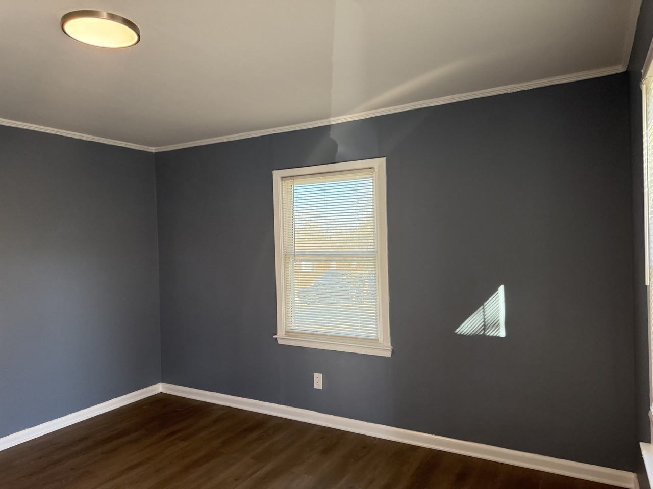 1412 Cedar Ave - Photo 4 of 6