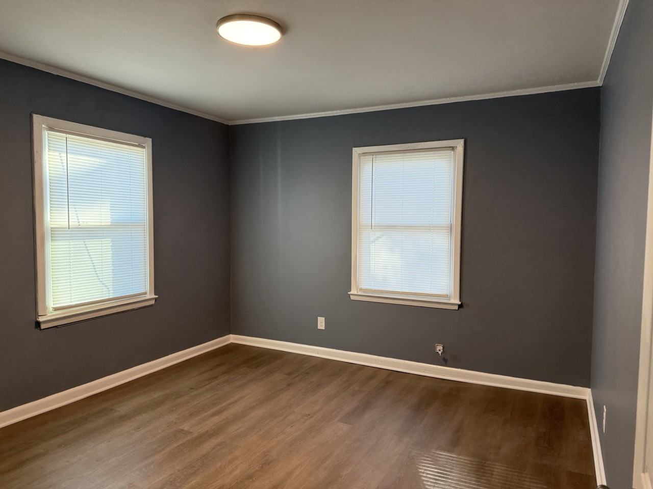 1412 Cedar Ave - Photo 5 of 6