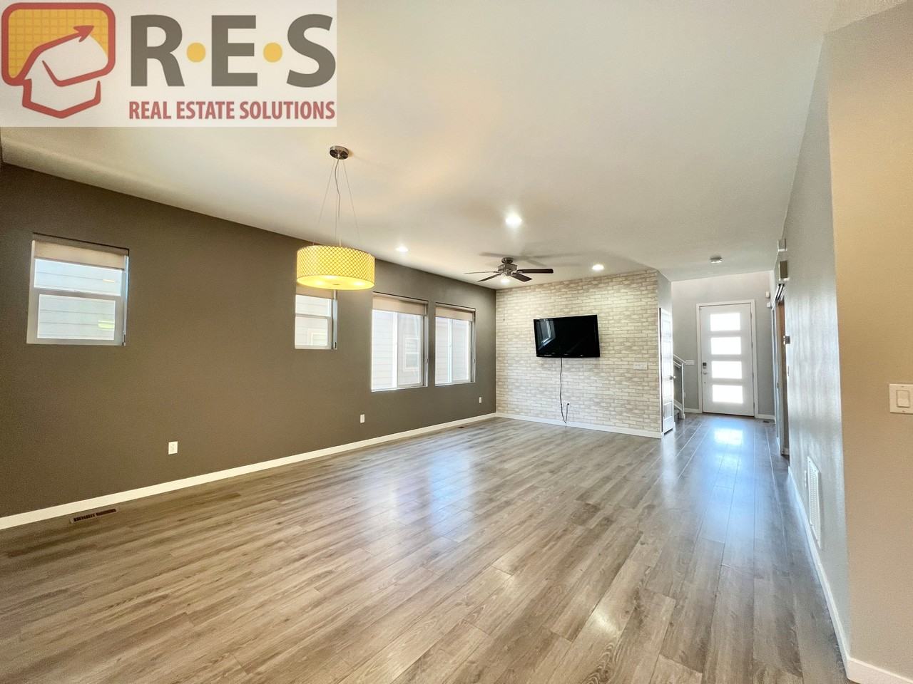 9609 Dunning Cir - Photo 7 of 23