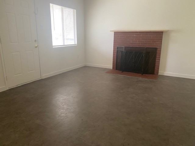 179 E 15th St - Photo 3 of 15