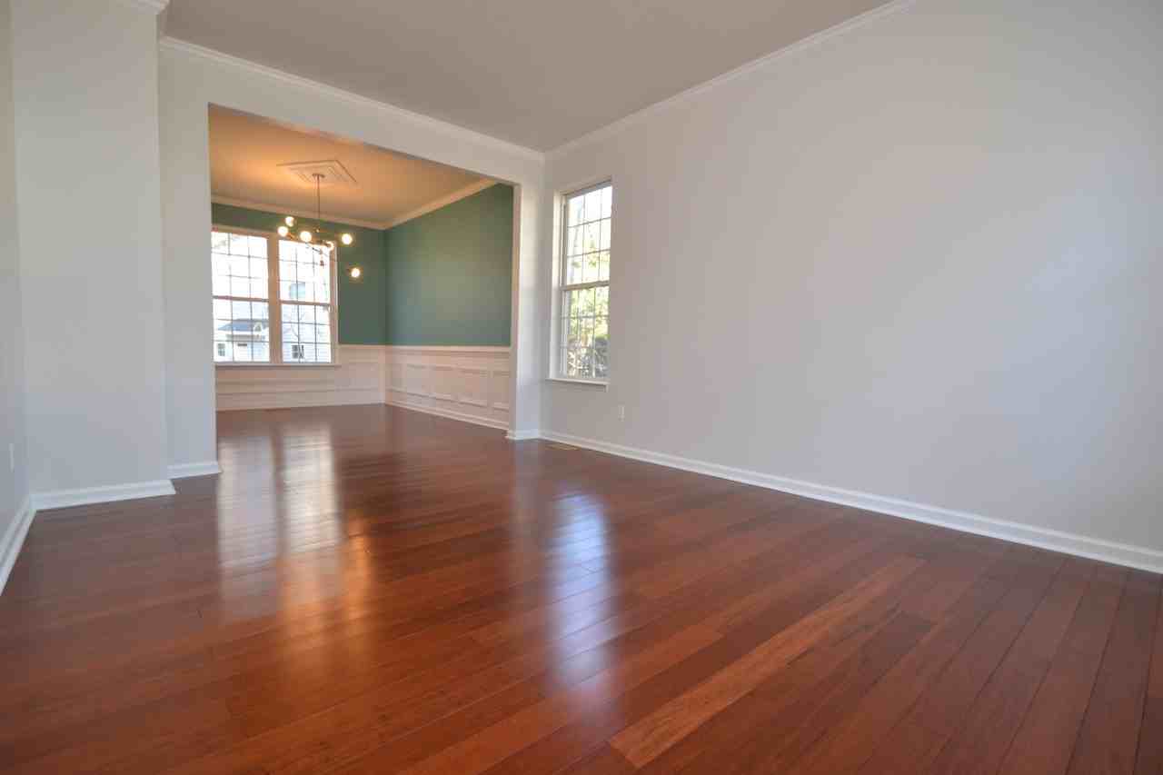 900 Creek Haven Dr - Photo 4 of 50