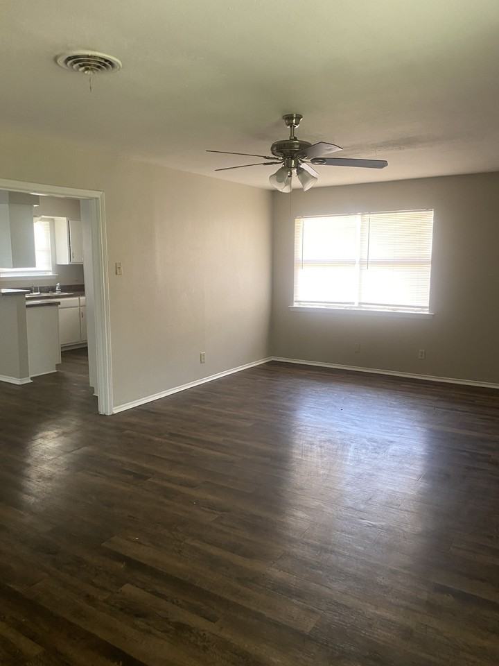 3805 Kushla Ave - Photo 3 of 21