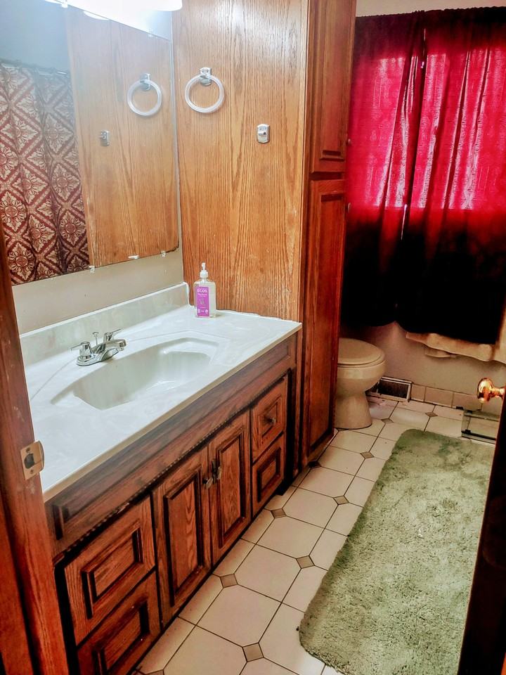 1109 Deerfield Ave #NA - Photo 2 of 10
