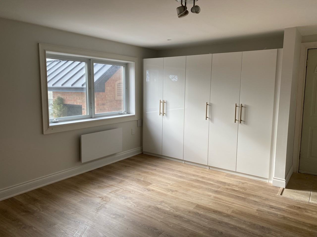 Baby Point - Photo 4 of 14