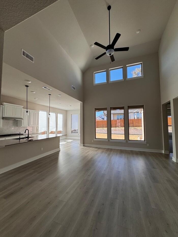 101 Texas Bluebonnet Trl - Photo 2 of 20