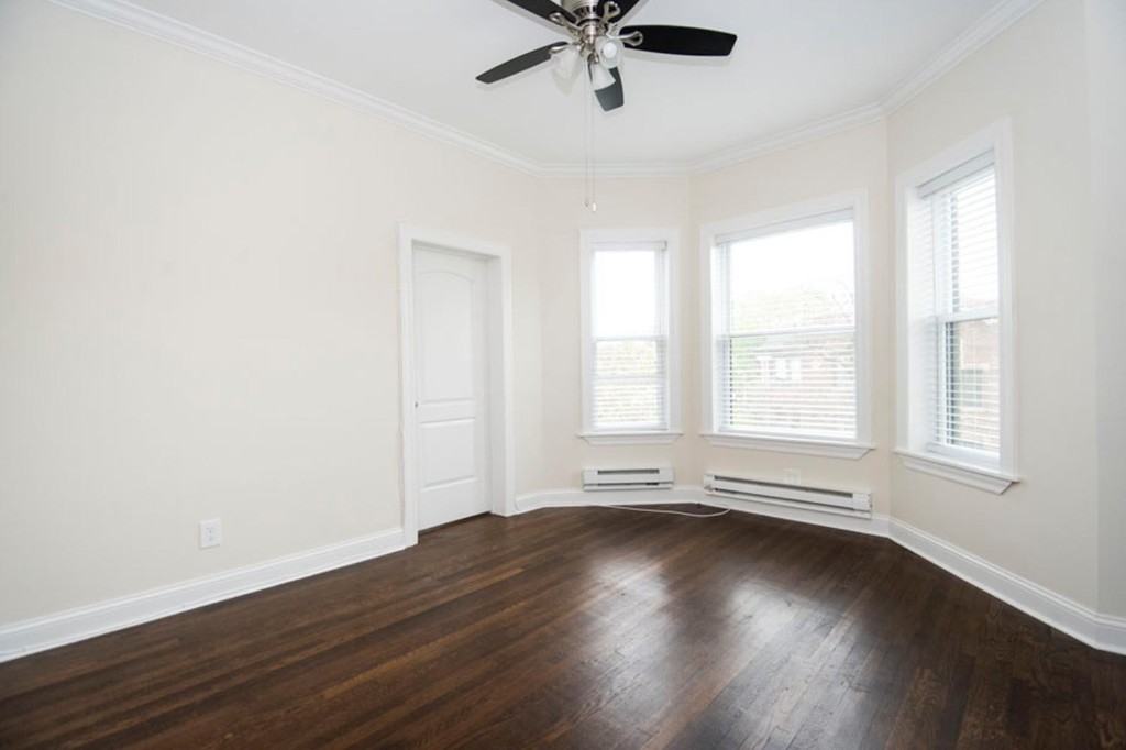 915 W Waveland Ave #923-3B - Photo 4 of 7