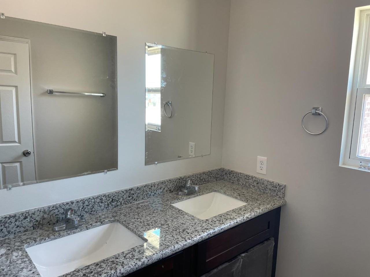 747  North Nicholson - Photo 5 of 10