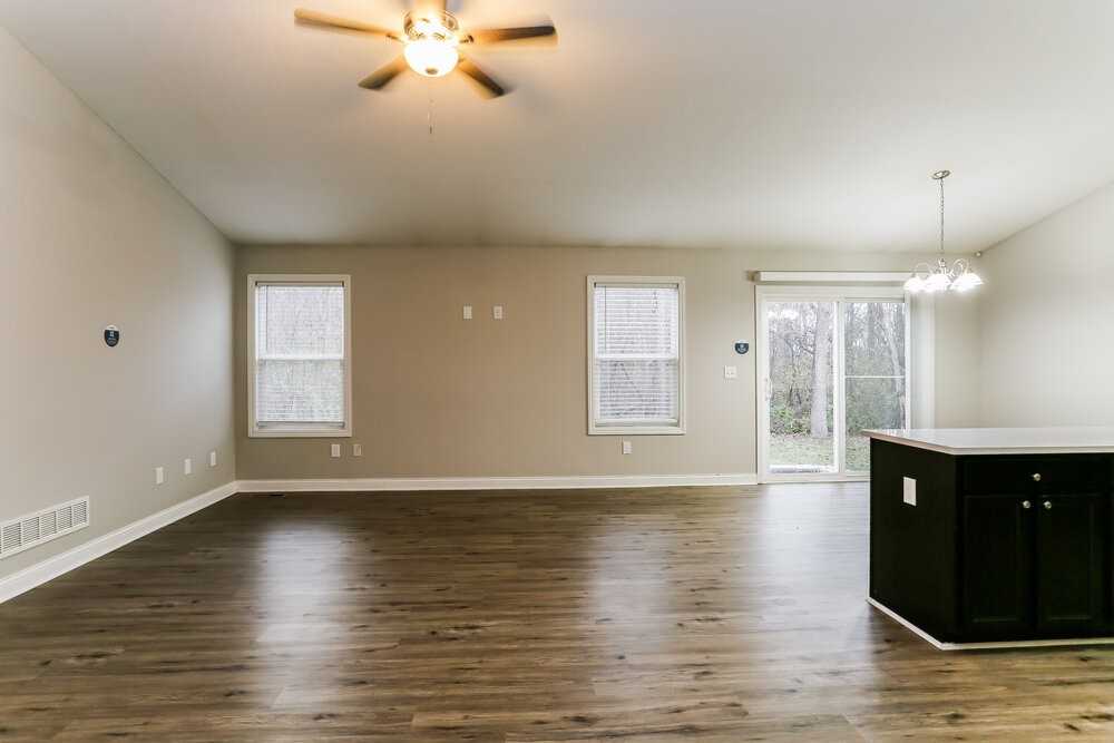 349 Cloverhill Dr - Photo 6 of 17