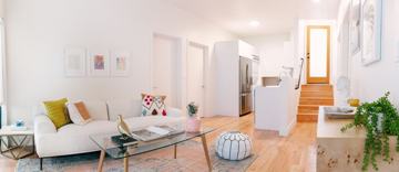 featured image of 513 N Heliotrope Dr