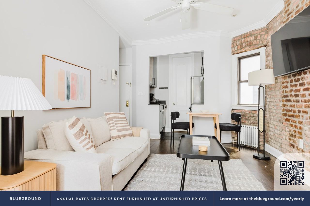 118 Christopher St #1761 - Photo 4 of 23