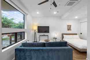 49 Navasota St - Photo 1 of 1