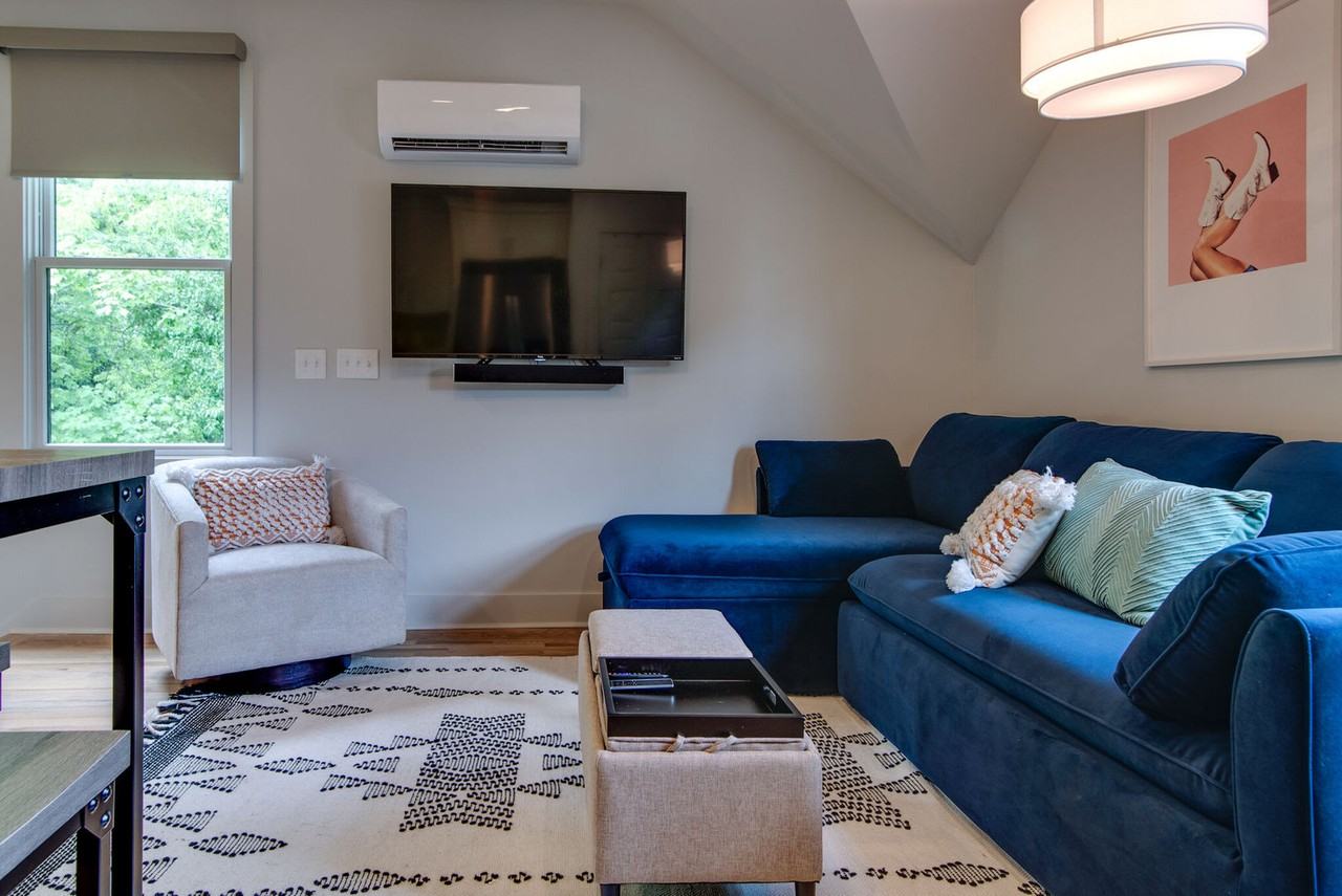 934 Mcferrin Ave #1049676P - Photo 3 of 19