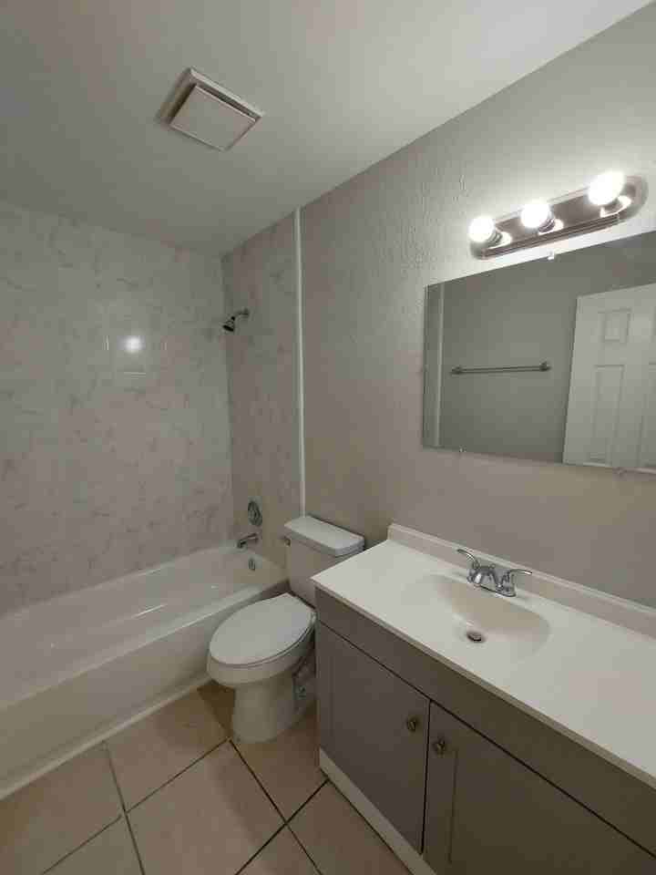 16860 Juanita Ave #B - Photo 2 of 9