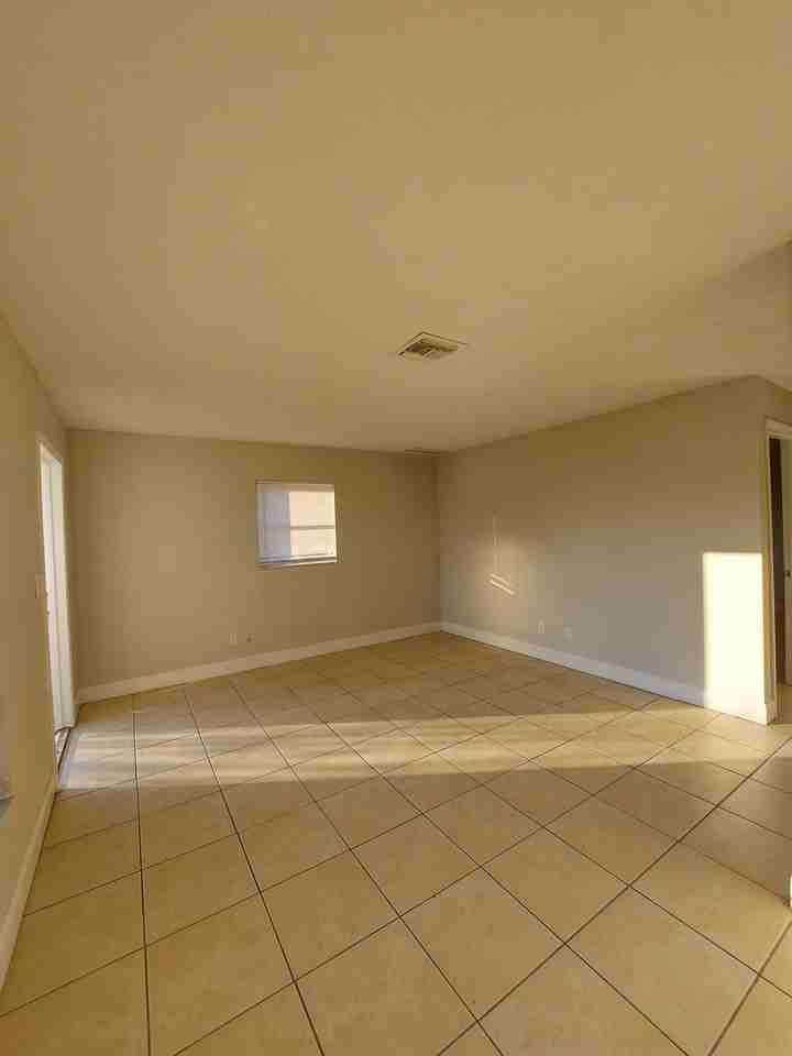 16860 Juanita Ave #B - Photo 4 of 9