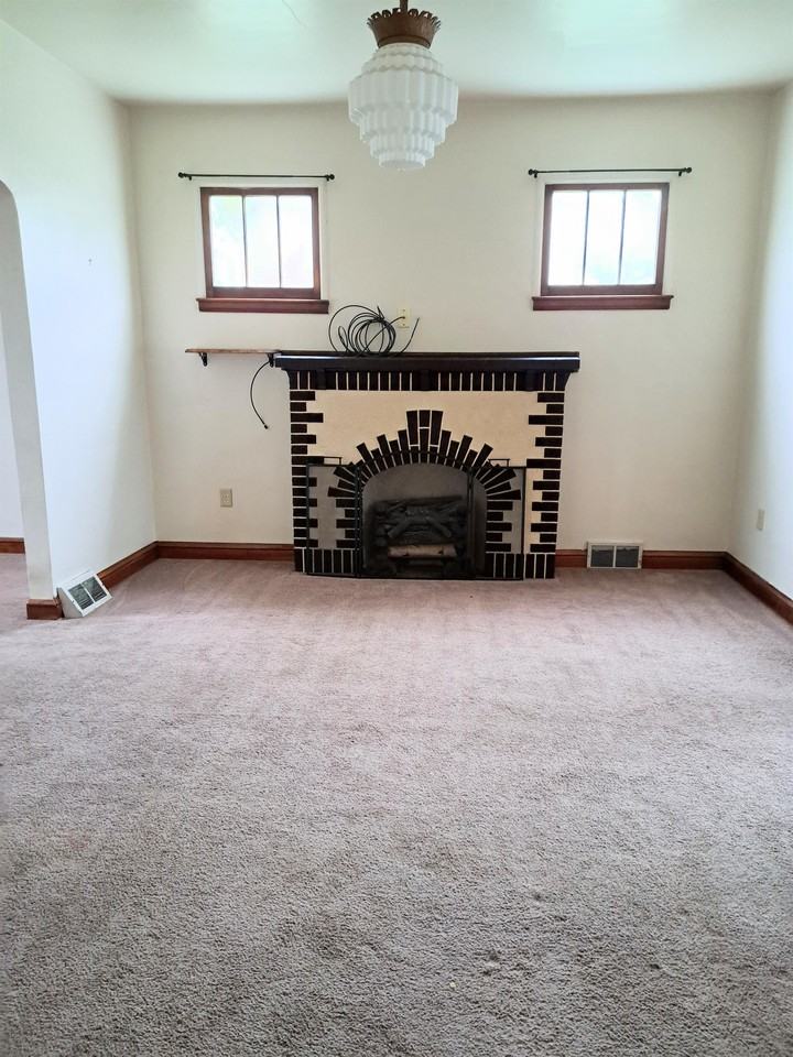 1537 7th St - Photo 2 of 17