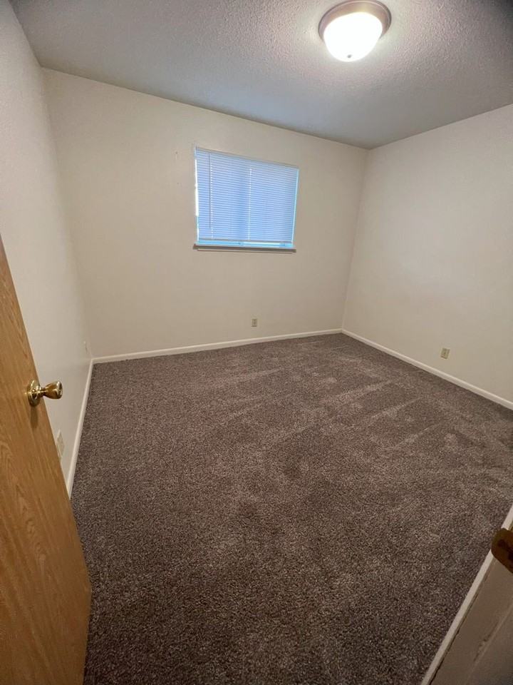 Gold Falls Villa Apartments - Photo 5 of 15