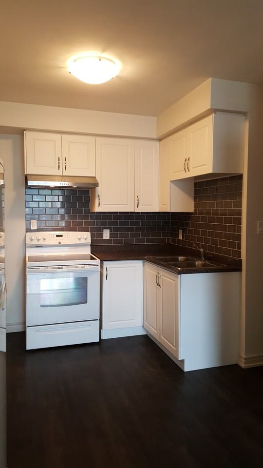 1799 Danforth Avenue - Photo 2 of 12