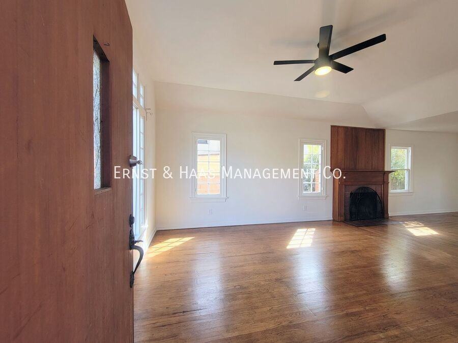 1709 Obispo Ave - Photo 2 of 40