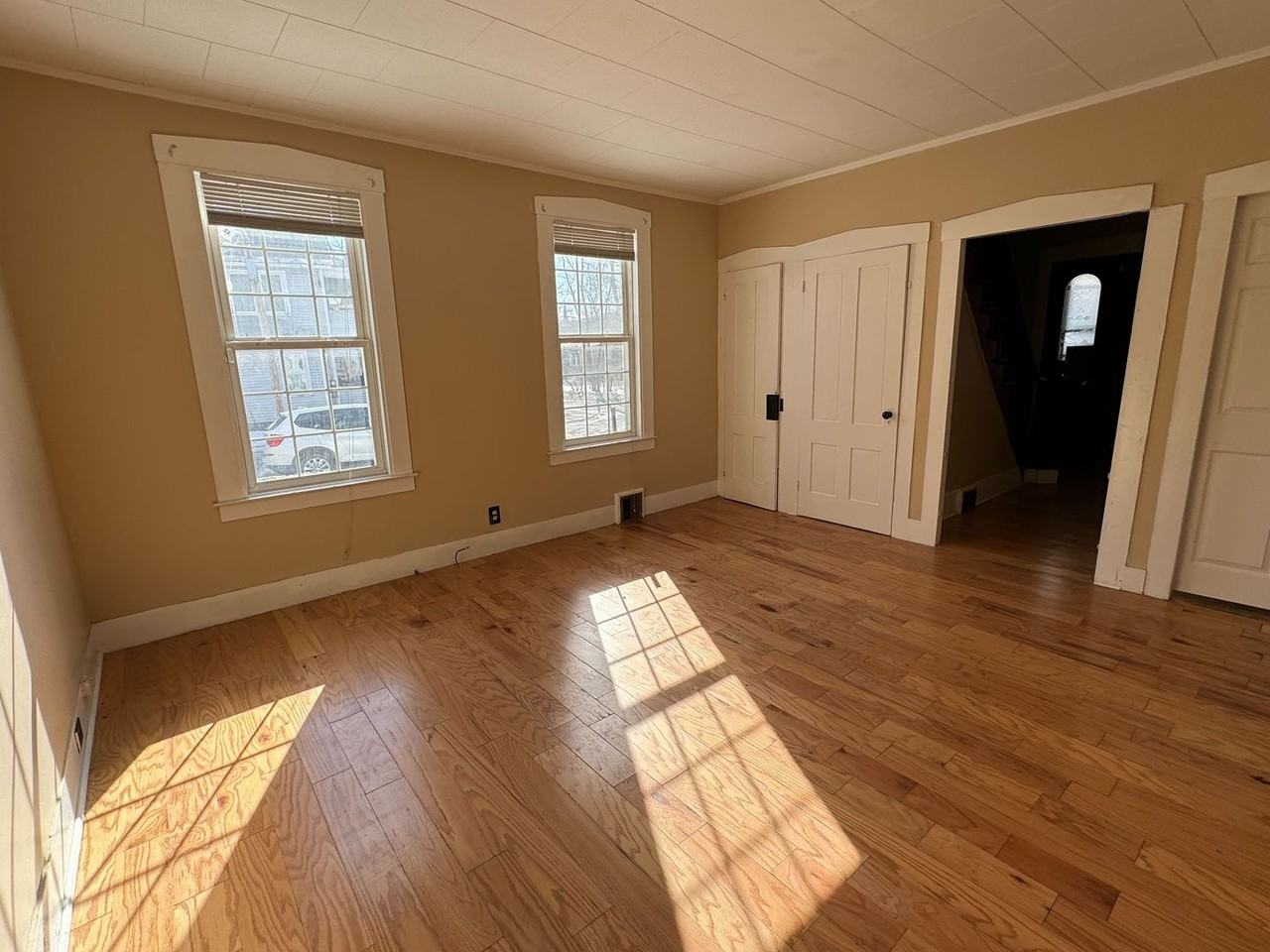 17 Schmitt St - Photo 7 of 37