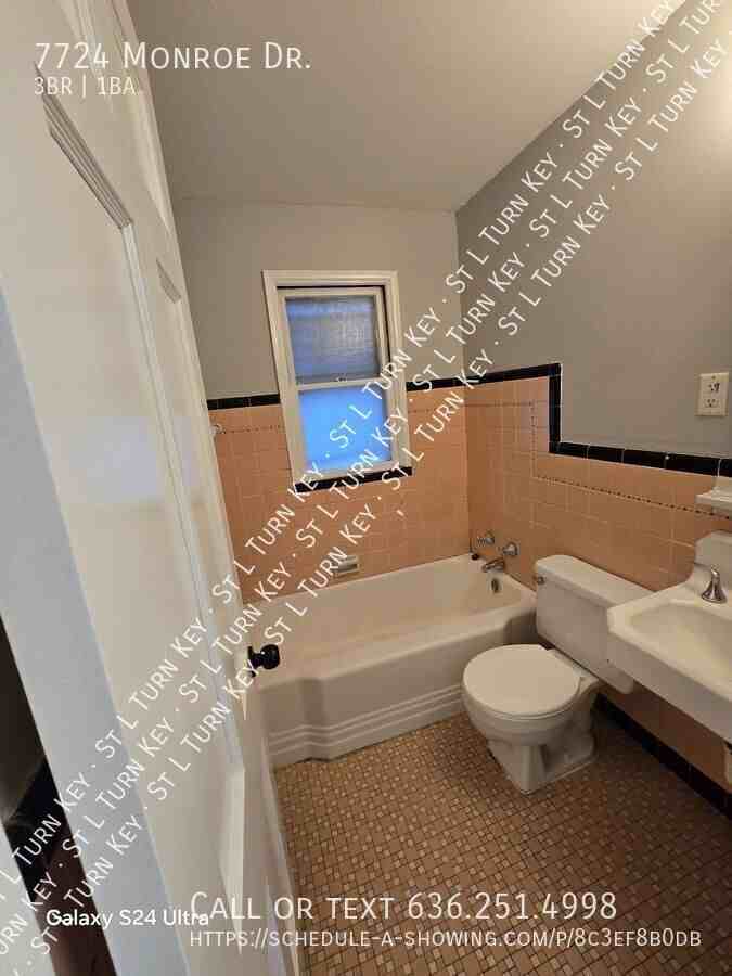 7724 Monroe Dr - Photo 3 of 12