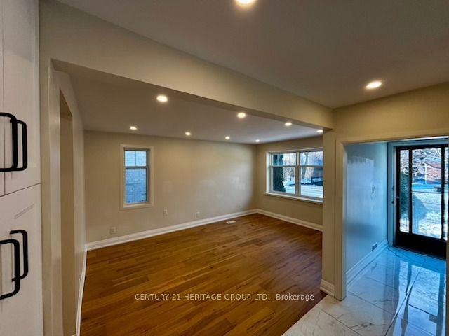 39 Reiner Road - Photo 7 of 18