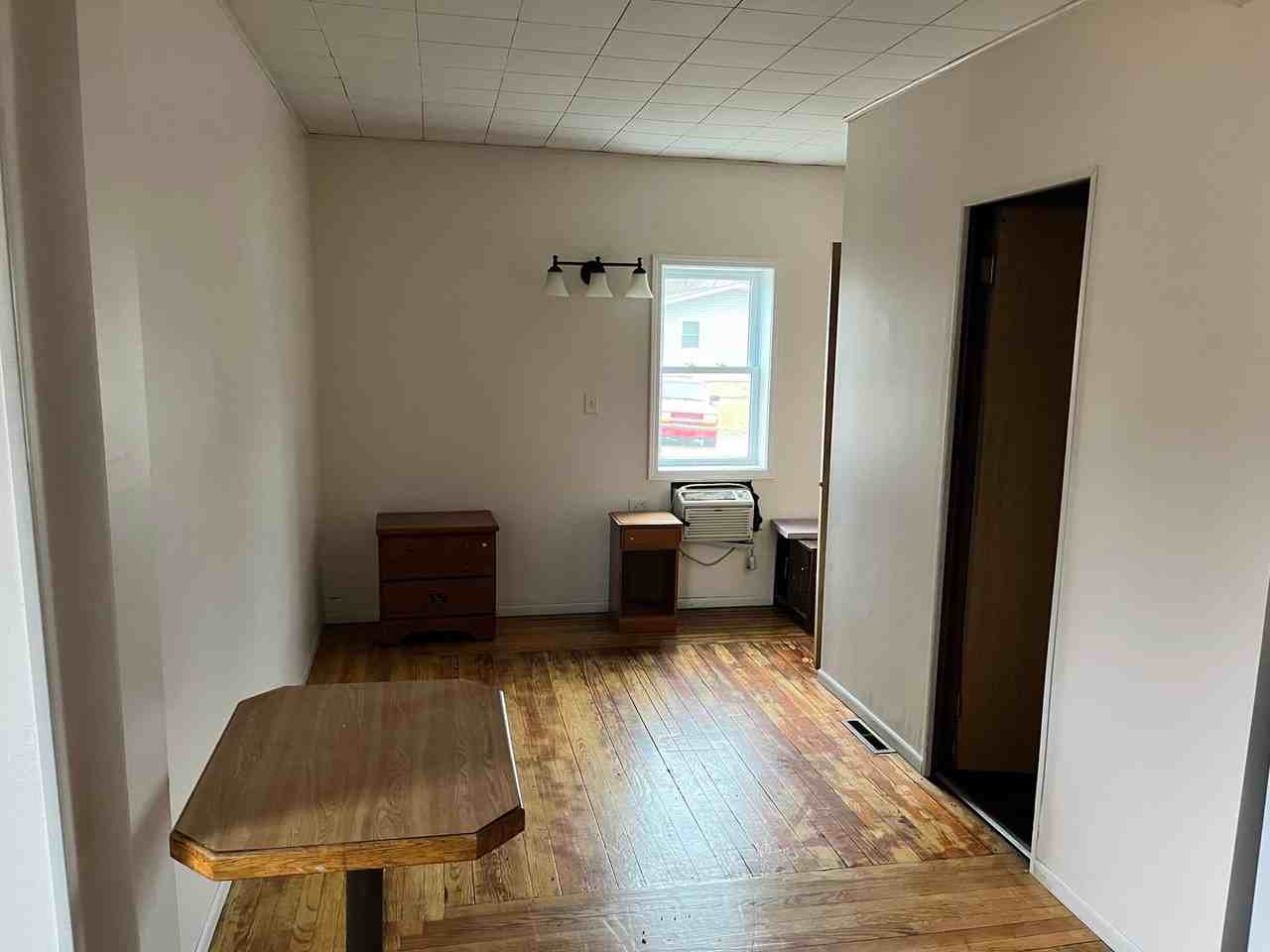 Brooklyn - 6080 - Photo 2 of 11