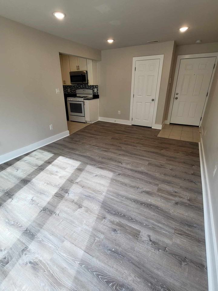 2847 Gainesville St. SE - Photo 3 of 18