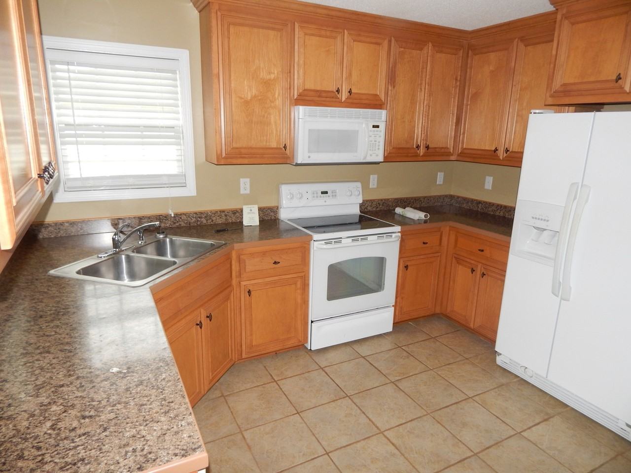 476 Bryson Cir - Photo 6 of 15