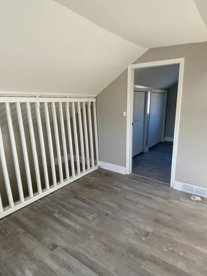 1117 6th Ave Se - Photo 2 of 18