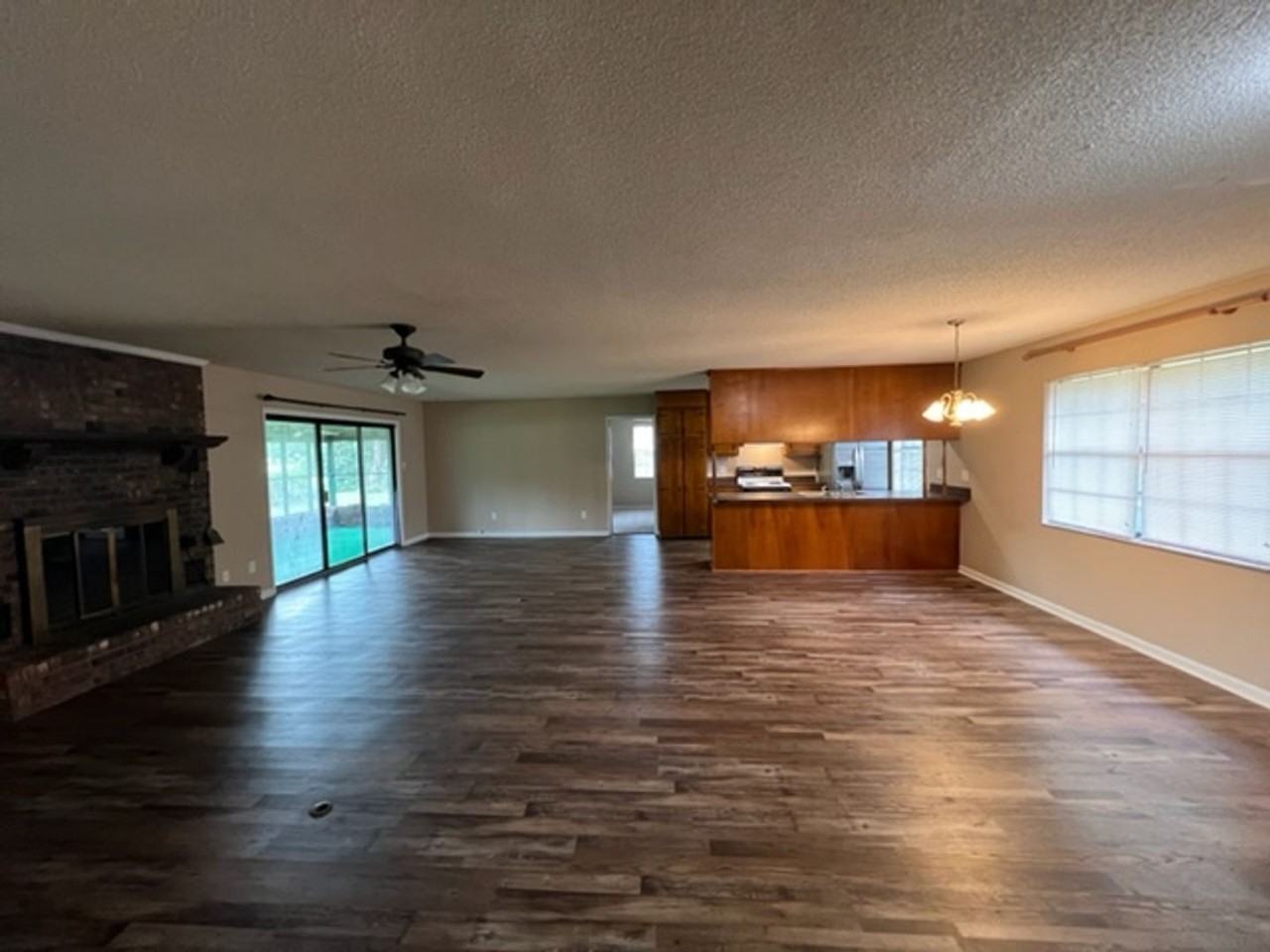 5413 Francis Dr - Photo 2 of 19