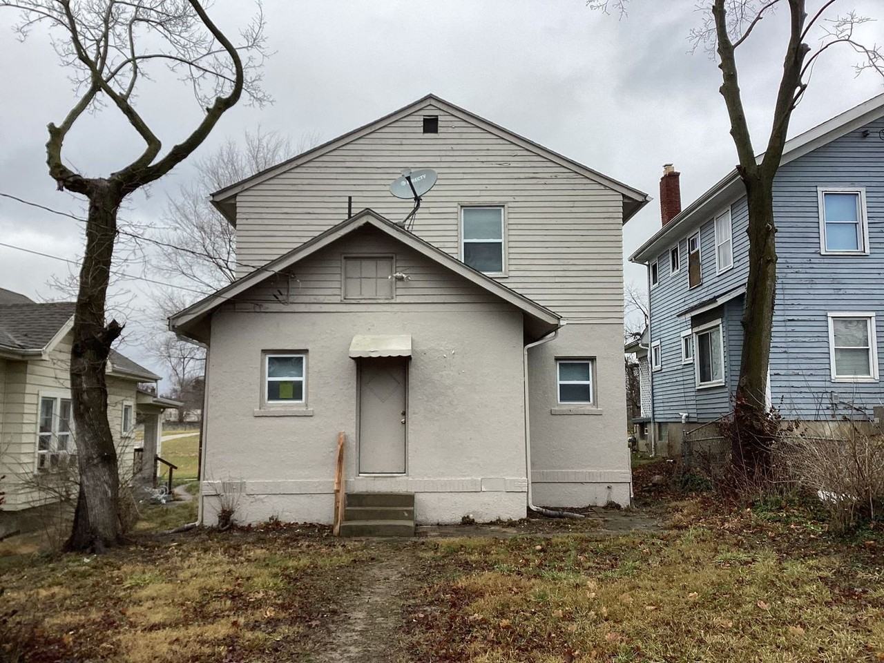 1208 W Fairview Ave - Photo 2 of 24