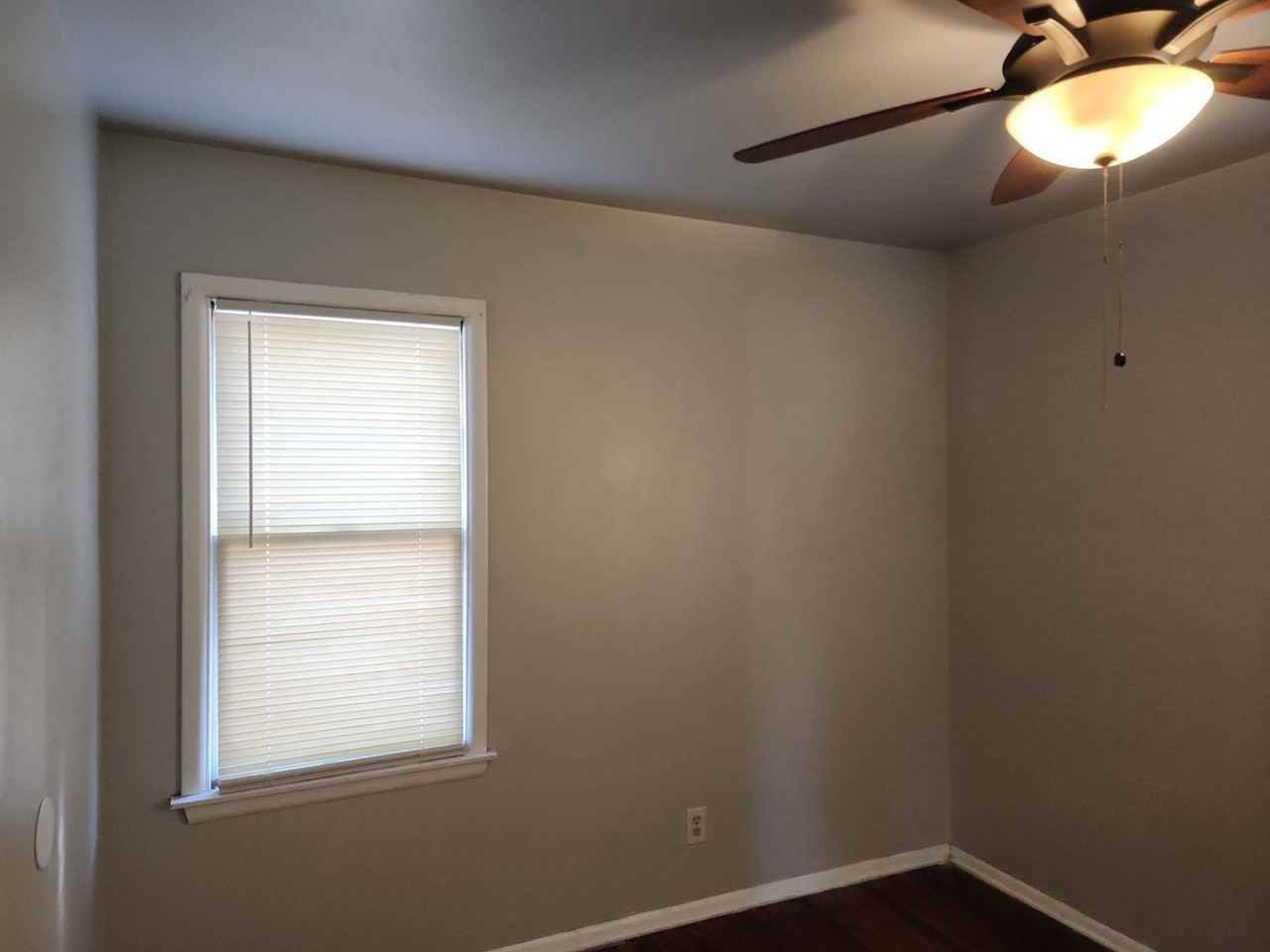 3932 Sw 23rd St - Photo 3 of 25