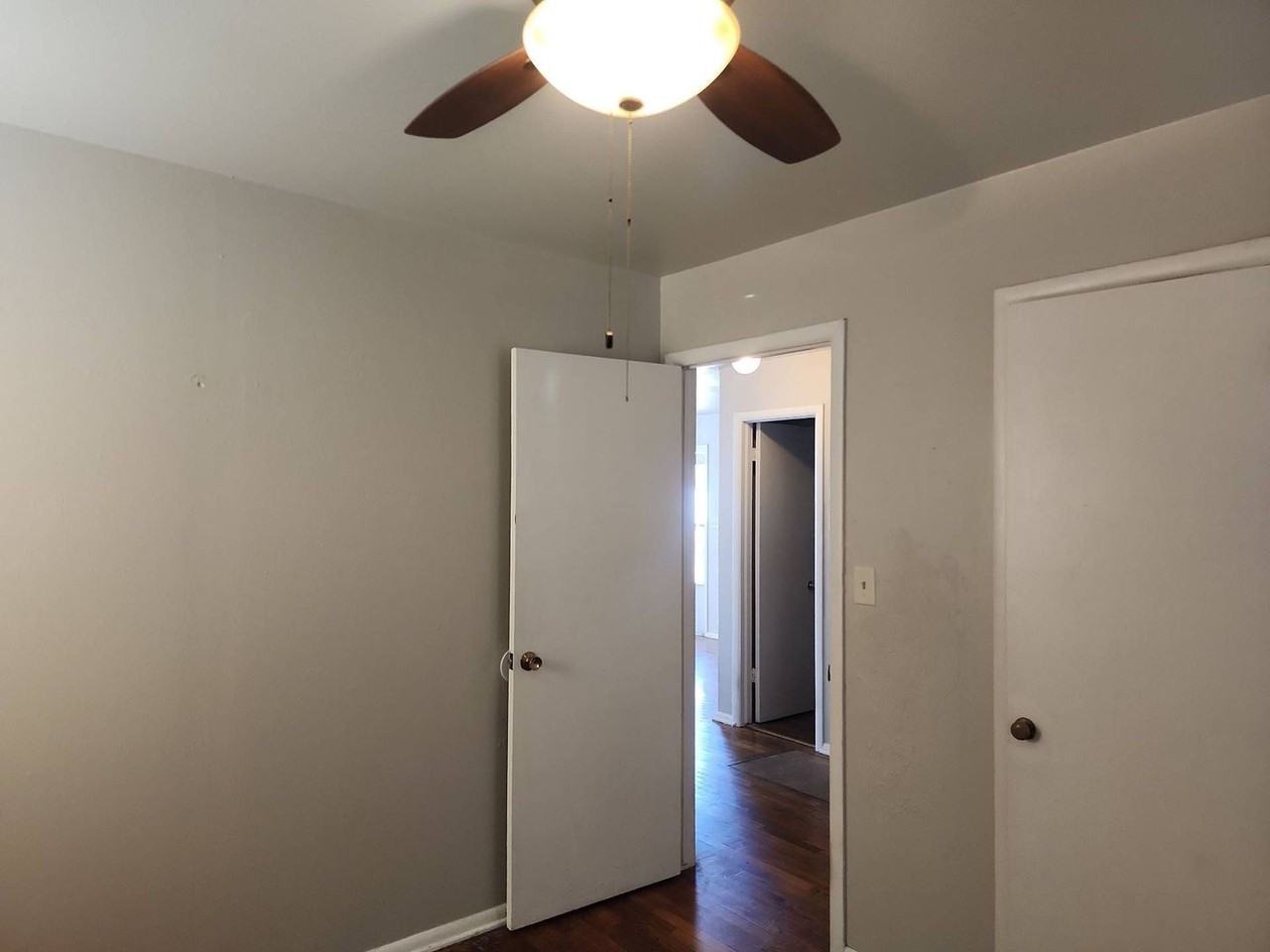 3932 Sw 23rd St - Photo 4 of 25