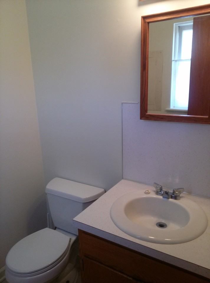 400 N Grove St #C - Photo 3 of 14