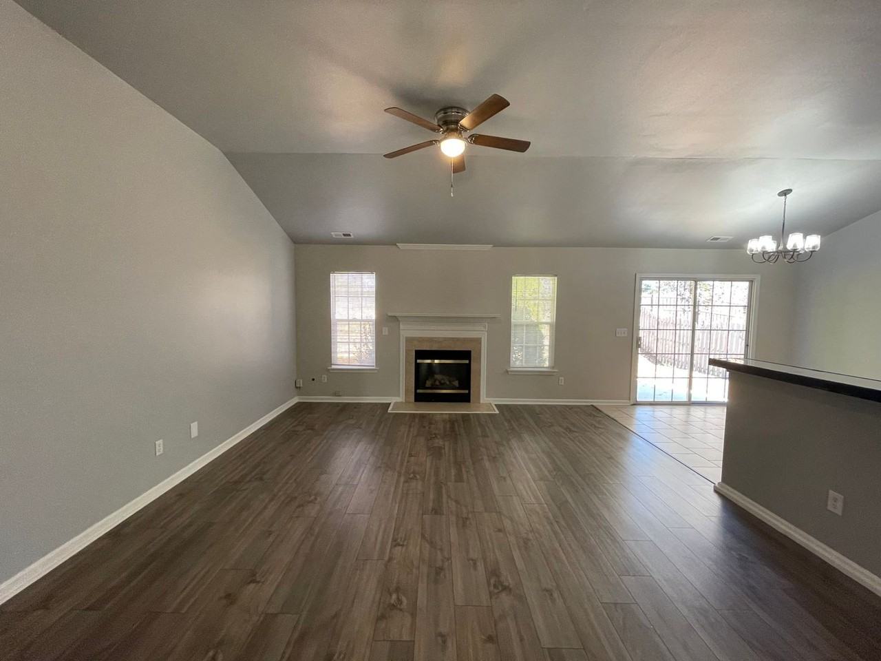 16200 Circlegreen Dr - Photo 3 of 17