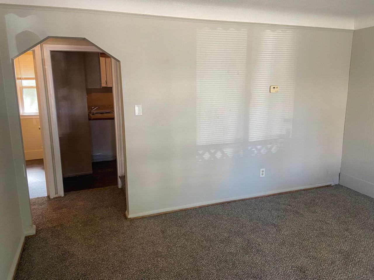 17686 Lincoln Ave - Photo 4 of 12