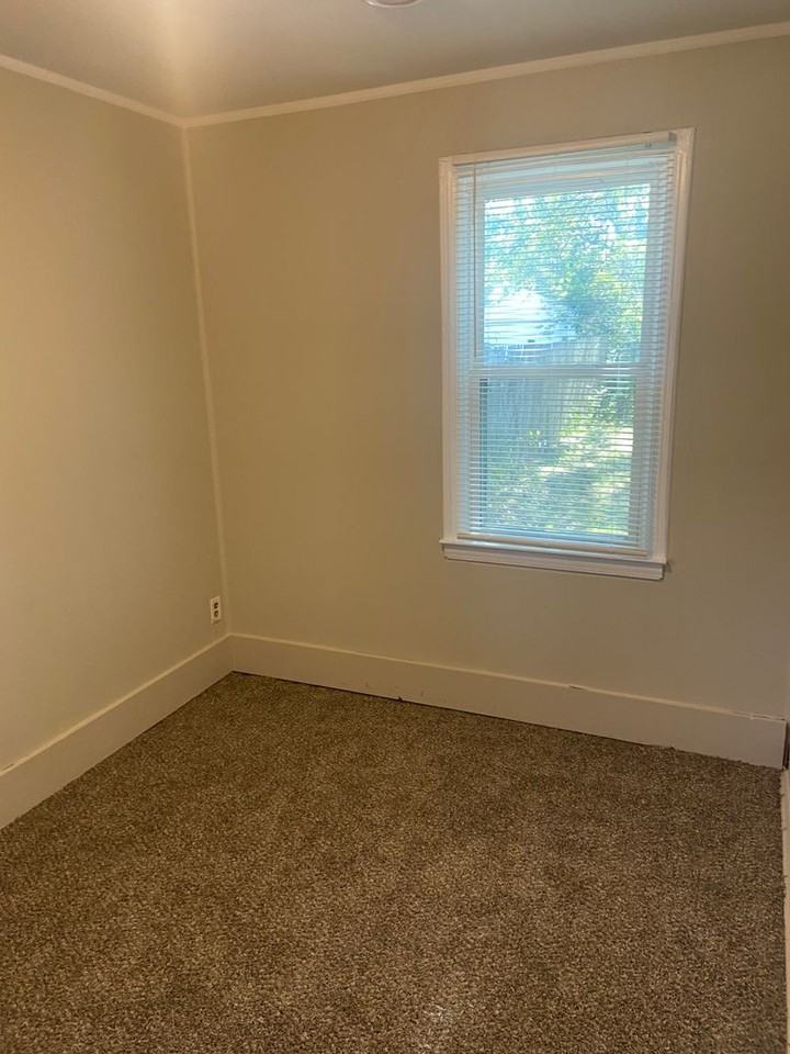 17686 Lincoln Ave - Photo 7 of 12